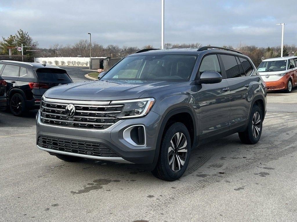 new 2025 Volkswagen Atlas car, priced at $39,006