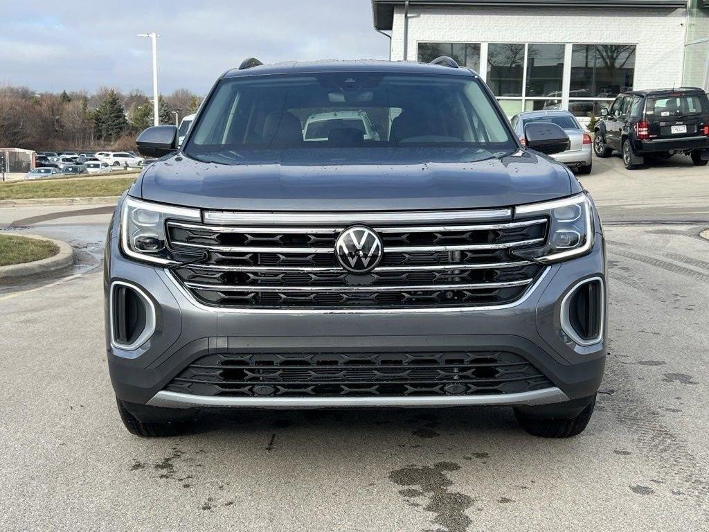 new 2025 Volkswagen Atlas car, priced at $39,006