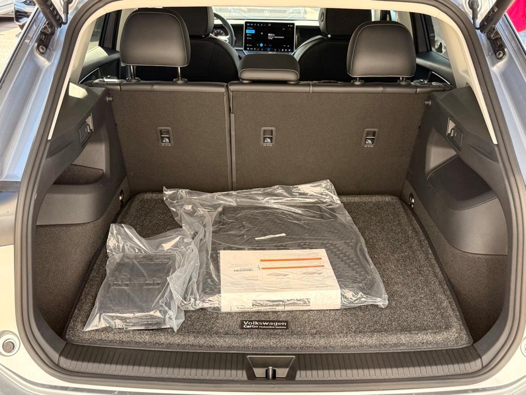 new 2025 Volkswagen Tiguan car, priced at $32,913