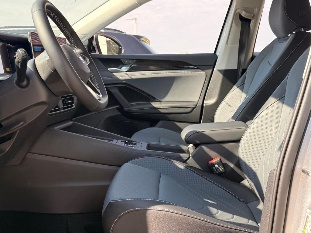 new 2025 Volkswagen Tiguan car, priced at $32,913