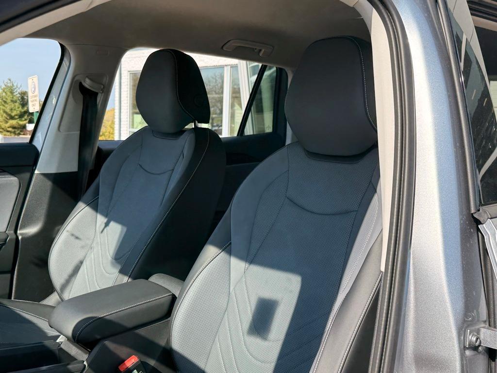 new 2025 Volkswagen Tiguan car, priced at $32,913