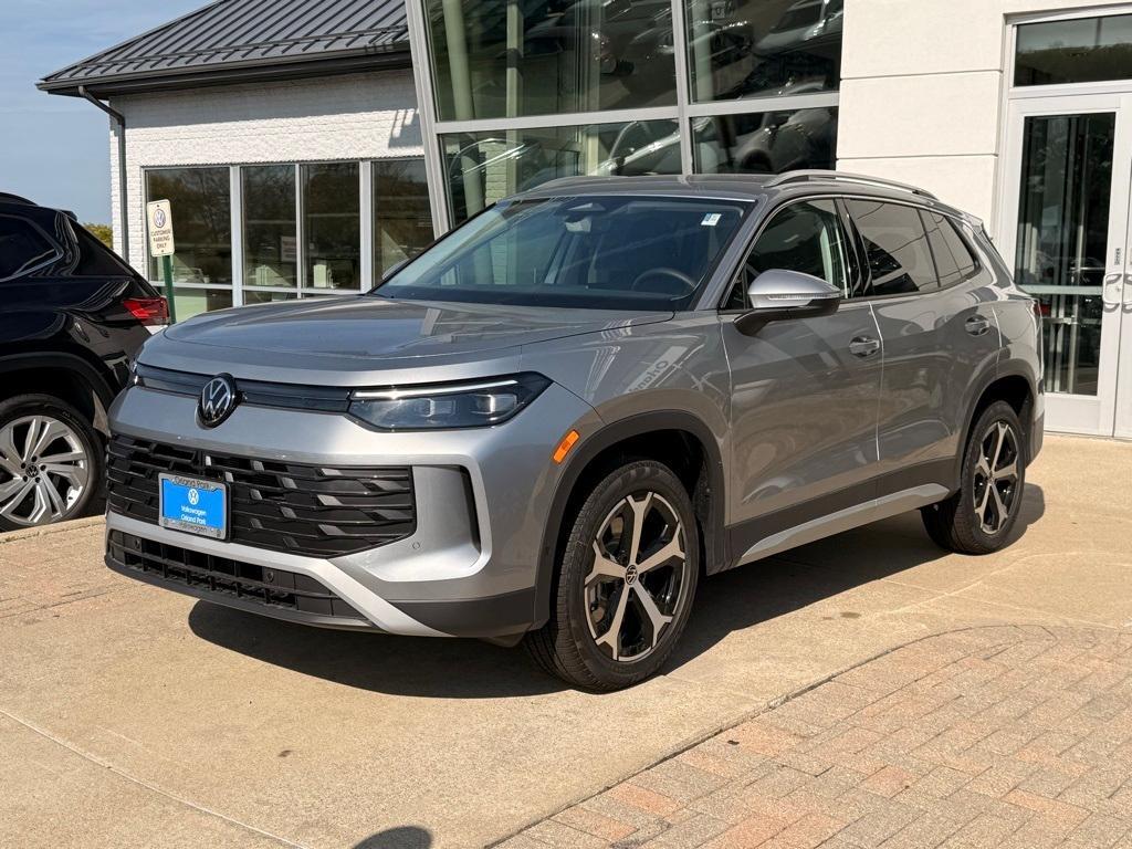 new 2025 Volkswagen Tiguan car, priced at $32,913