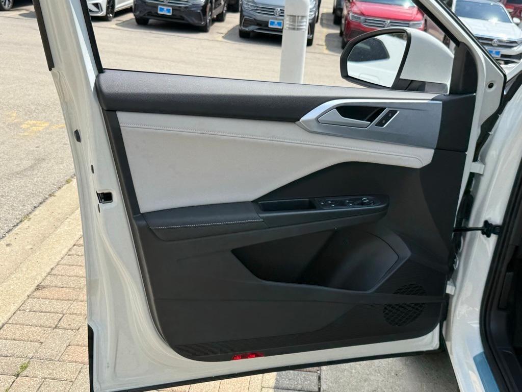 new 2025 Volkswagen Taos car, priced at $29,041