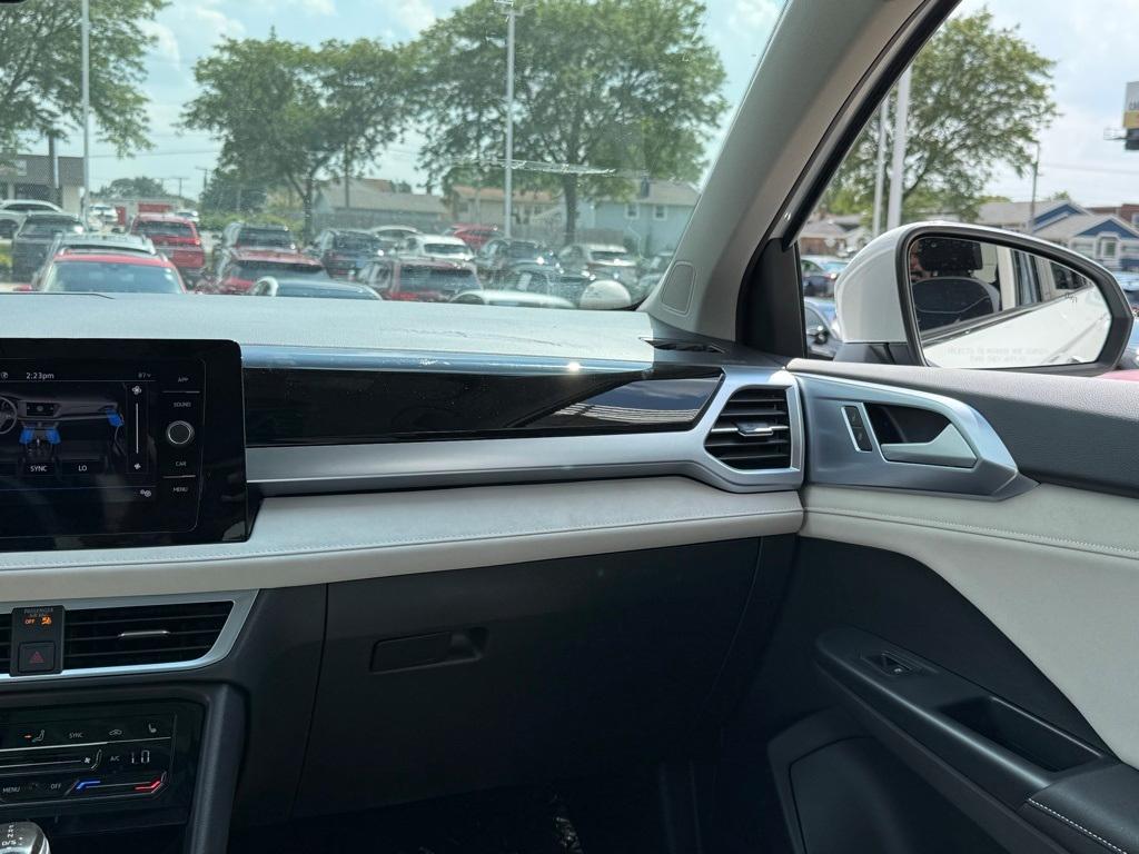 new 2025 Volkswagen Taos car, priced at $29,041