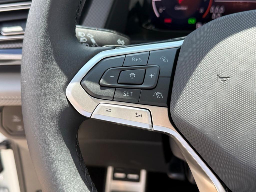 new 2025 Volkswagen Atlas car, priced at $45,472