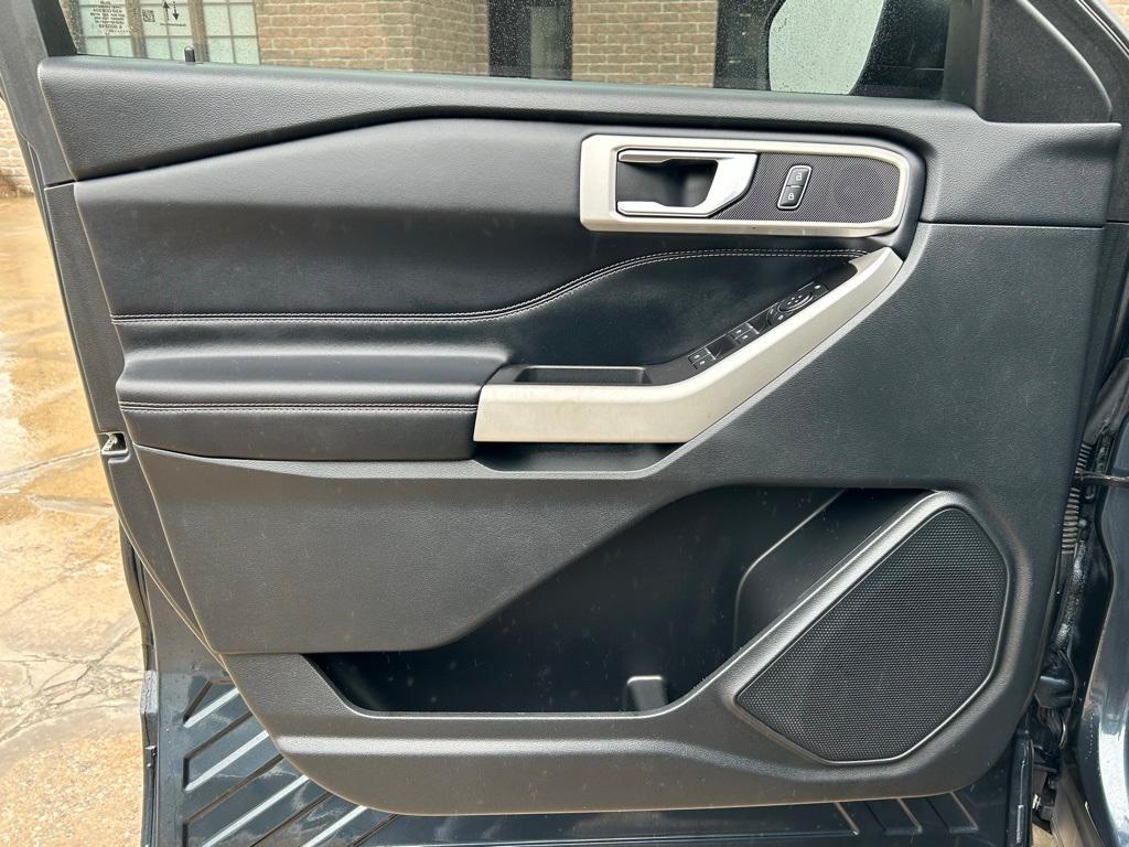 used 2022 Ford Explorer car, priced at $29,677