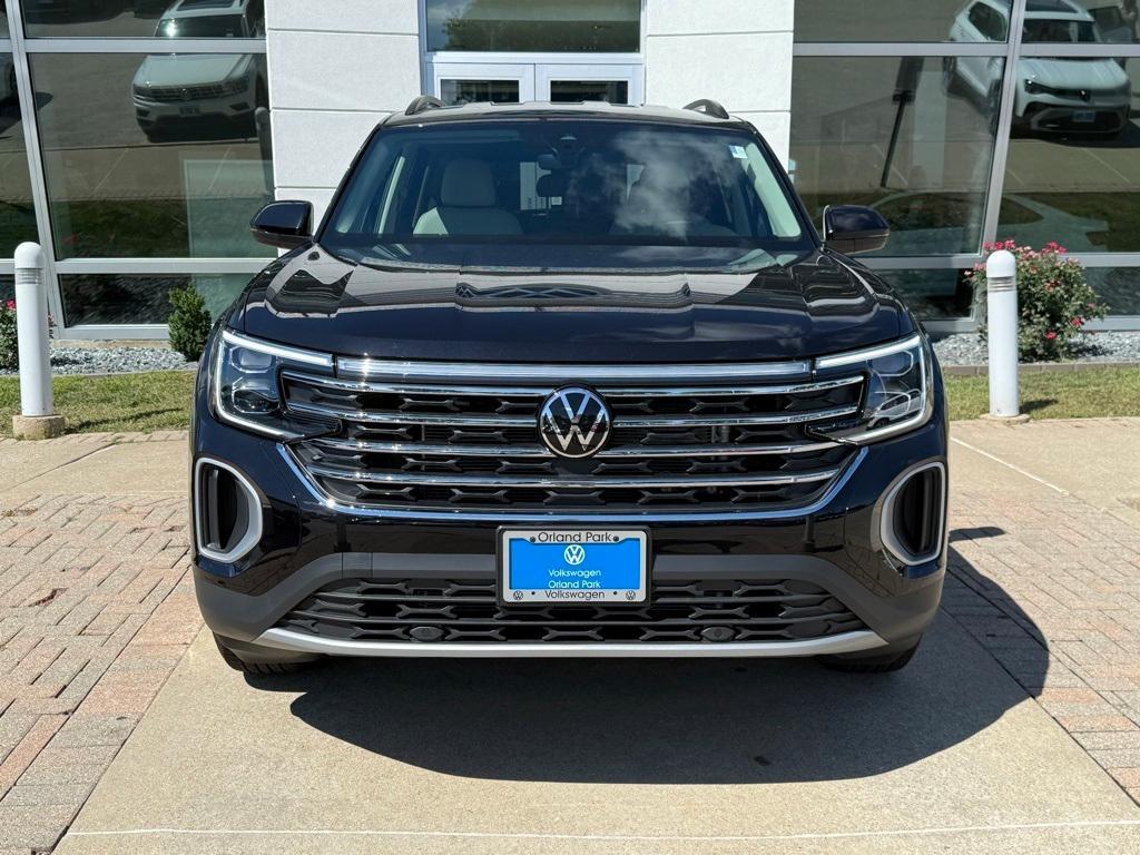 new 2025 Volkswagen Atlas car, priced at $37,136