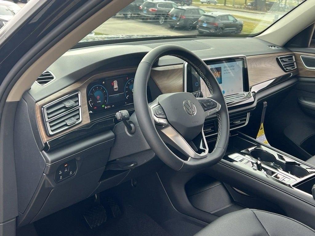 new 2025 Volkswagen Atlas car, priced at $44,136