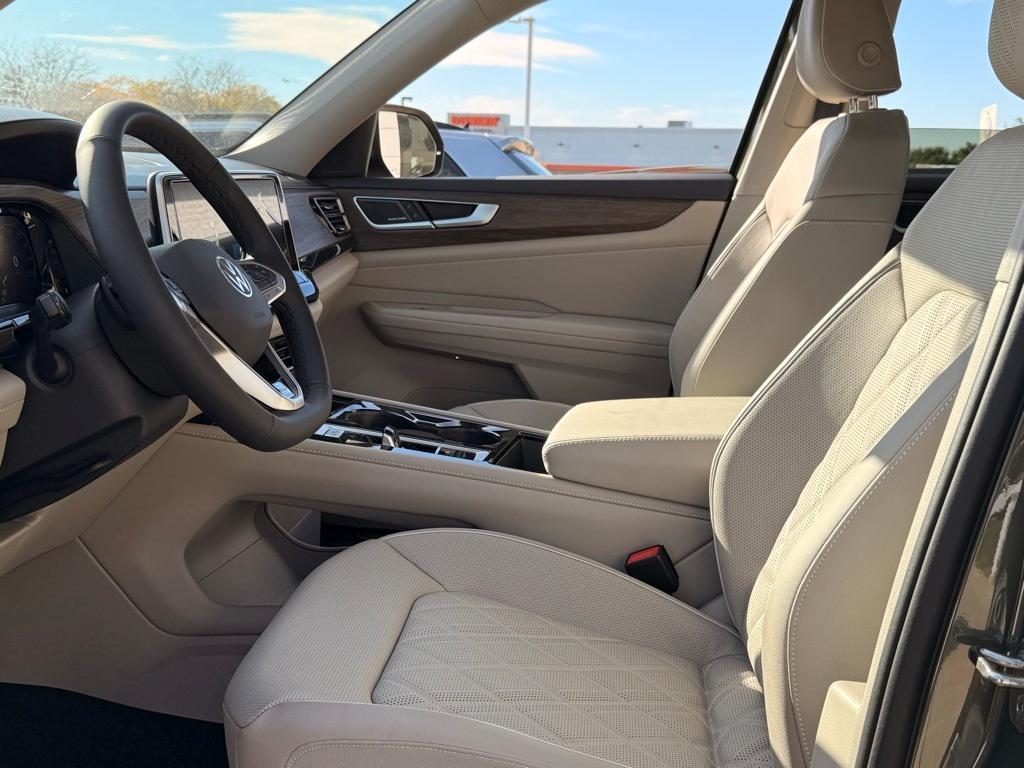 new 2026 Volkswagen Atlas car, priced at $54,779