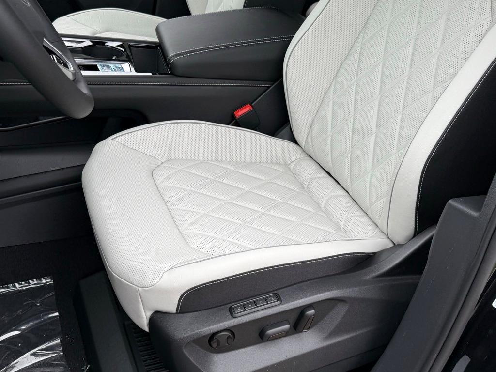 new 2025 Volkswagen Atlas Cross Sport car, priced at $52,185