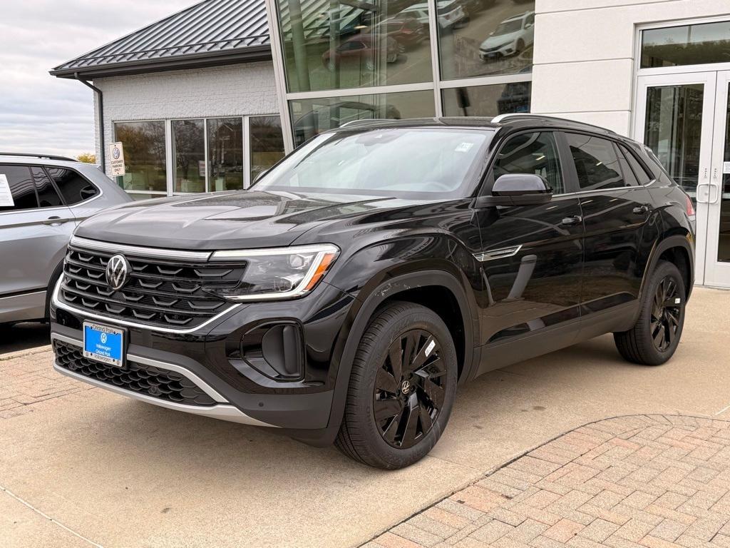 new 2026 Volkswagen Atlas Cross Sport car, priced at $46,215