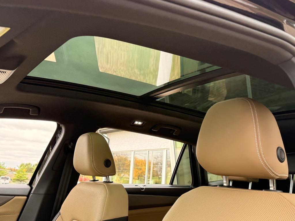 new 2026 Volkswagen Atlas Cross Sport car, priced at $46,215