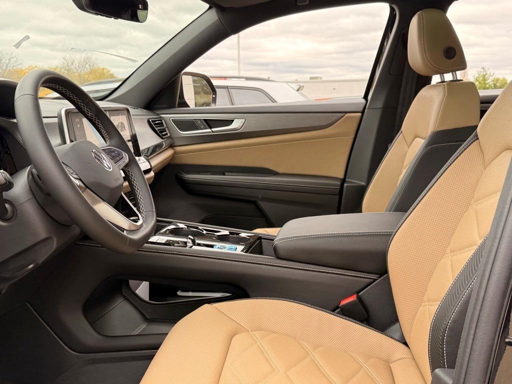 new 2026 Volkswagen Atlas Cross Sport car, priced at $46,215