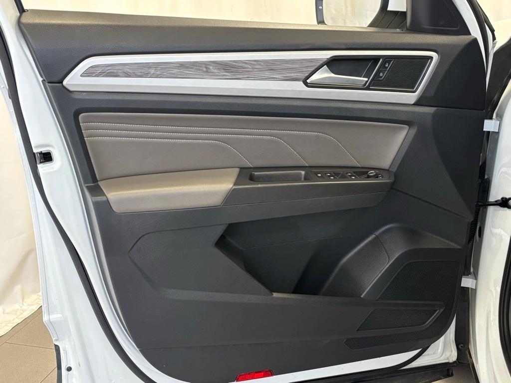 used 2022 Volkswagen Atlas Cross Sport car, priced at $29,400