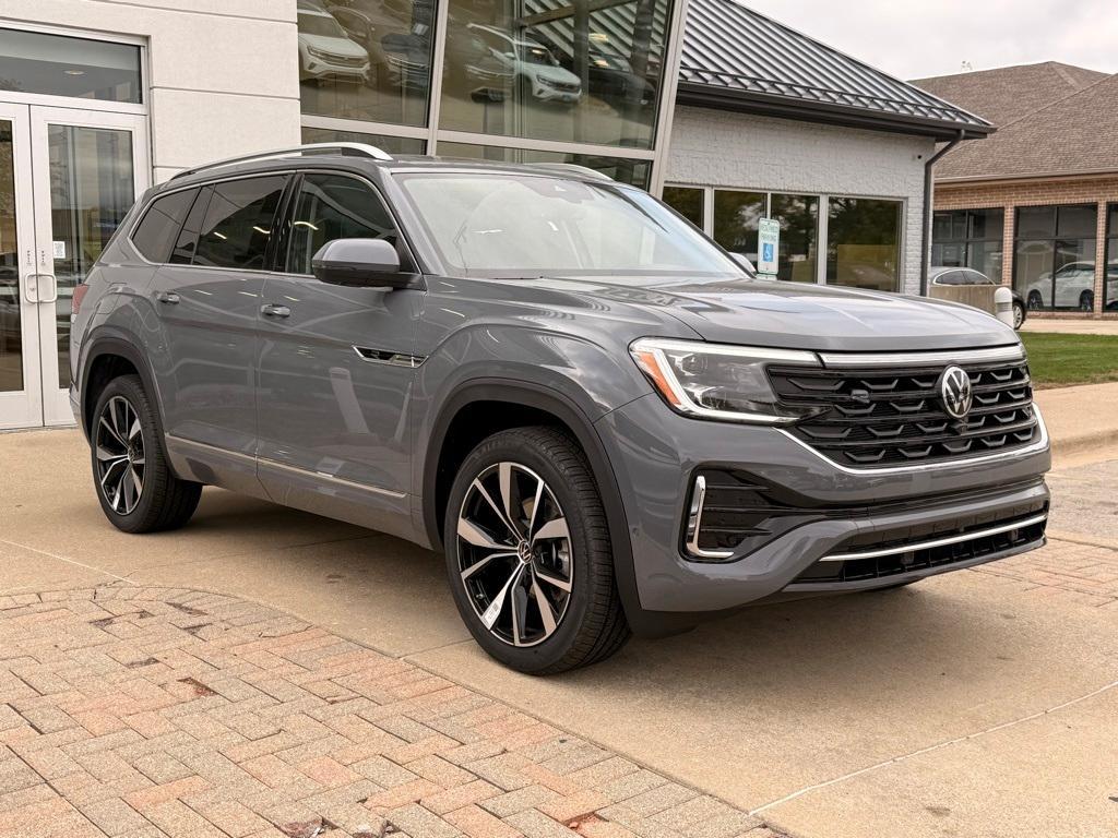 new 2026 Volkswagen Atlas car, priced at $54,911