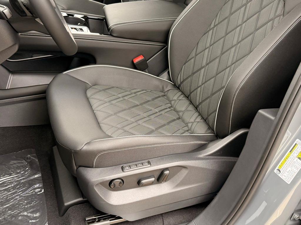 new 2026 Volkswagen Atlas car, priced at $54,911