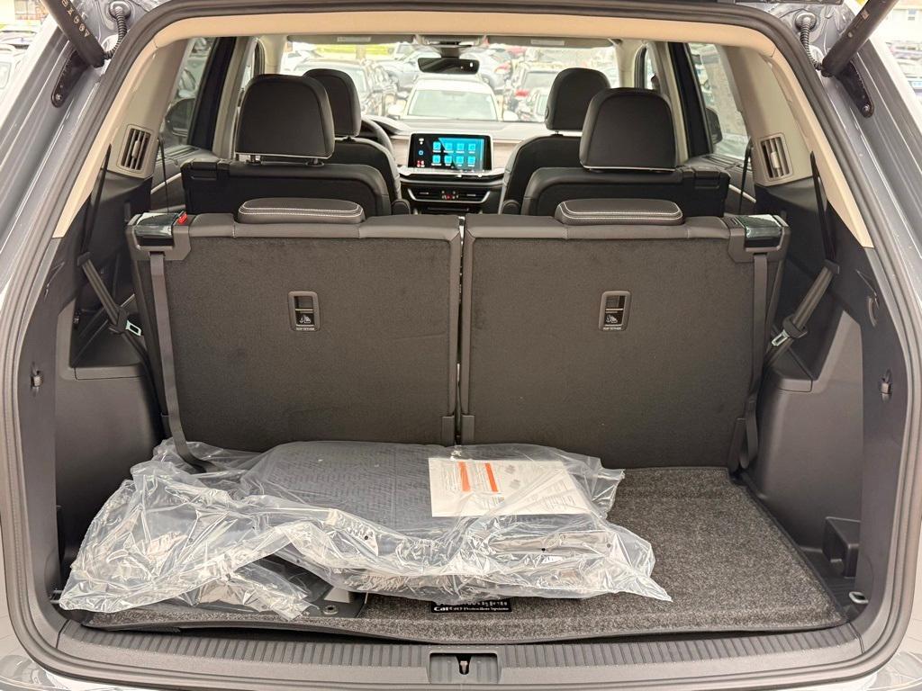 new 2026 Volkswagen Atlas car, priced at $54,911