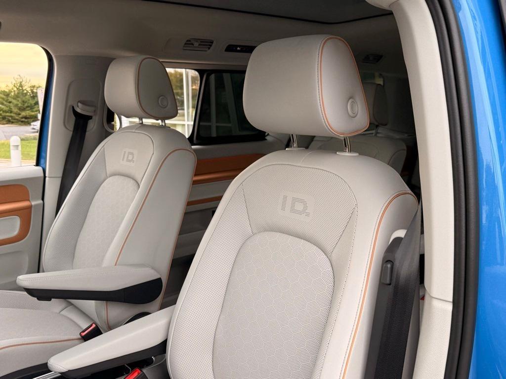 new 2025 Volkswagen ID. Buzz car, priced at $66,789