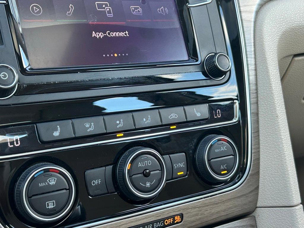 used 2018 Volkswagen Passat car, priced at $9,977