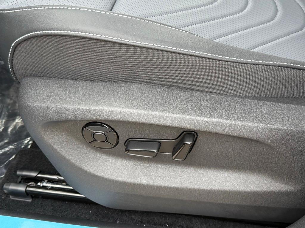 new 2025 Volkswagen Tiguan car, priced at $34,935