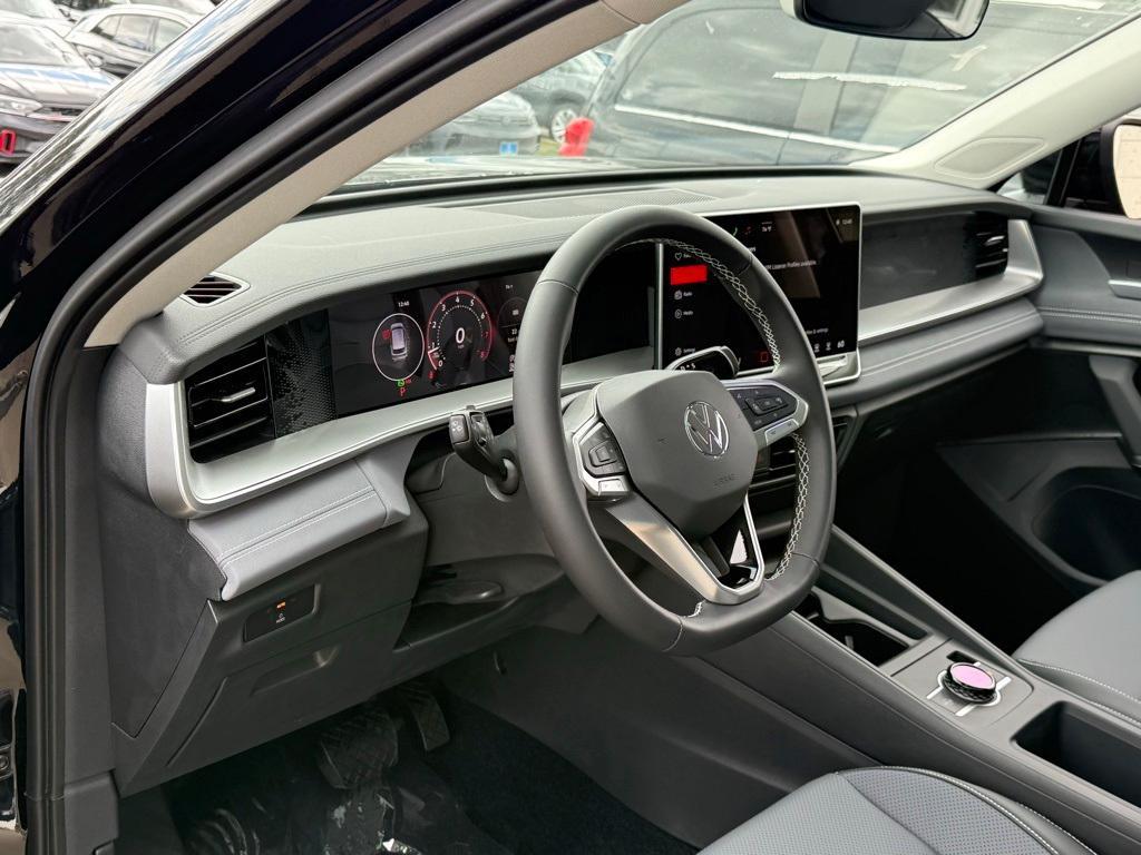 new 2025 Volkswagen Tiguan car, priced at $34,935