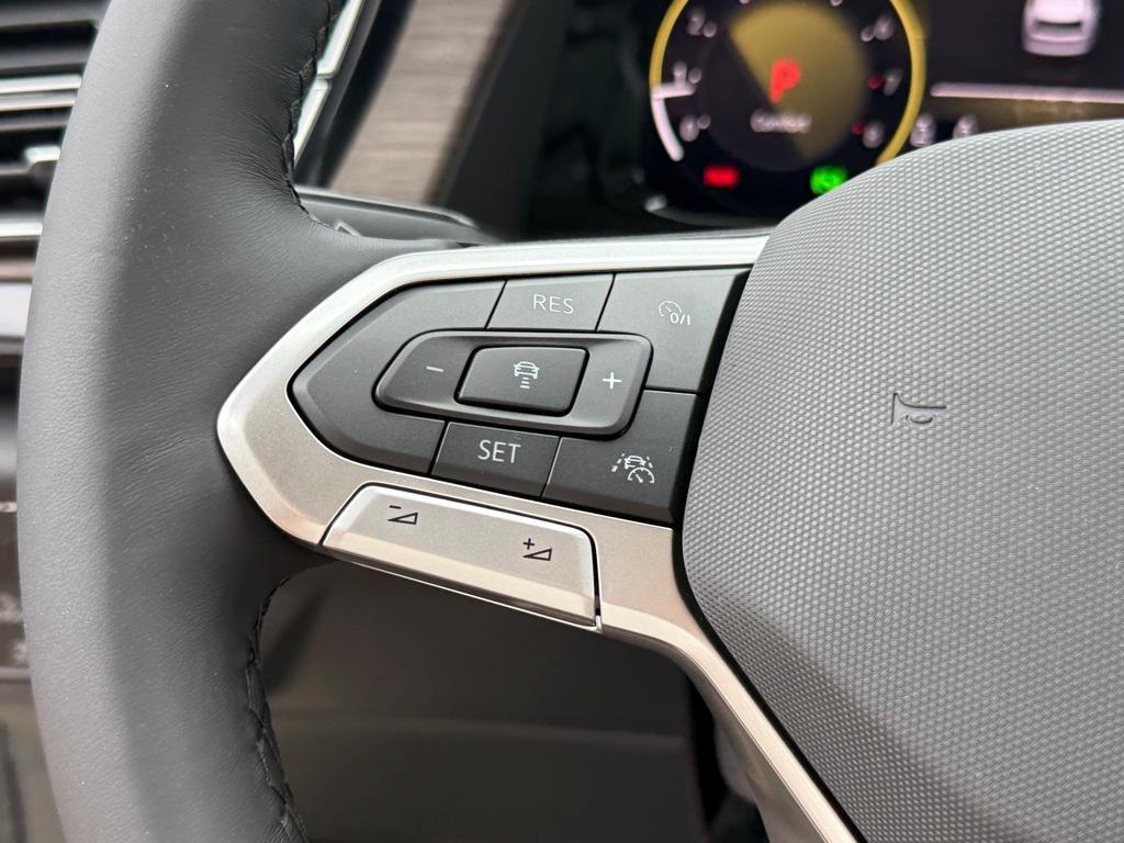 new 2025 Volkswagen Atlas car, priced at $53,509
