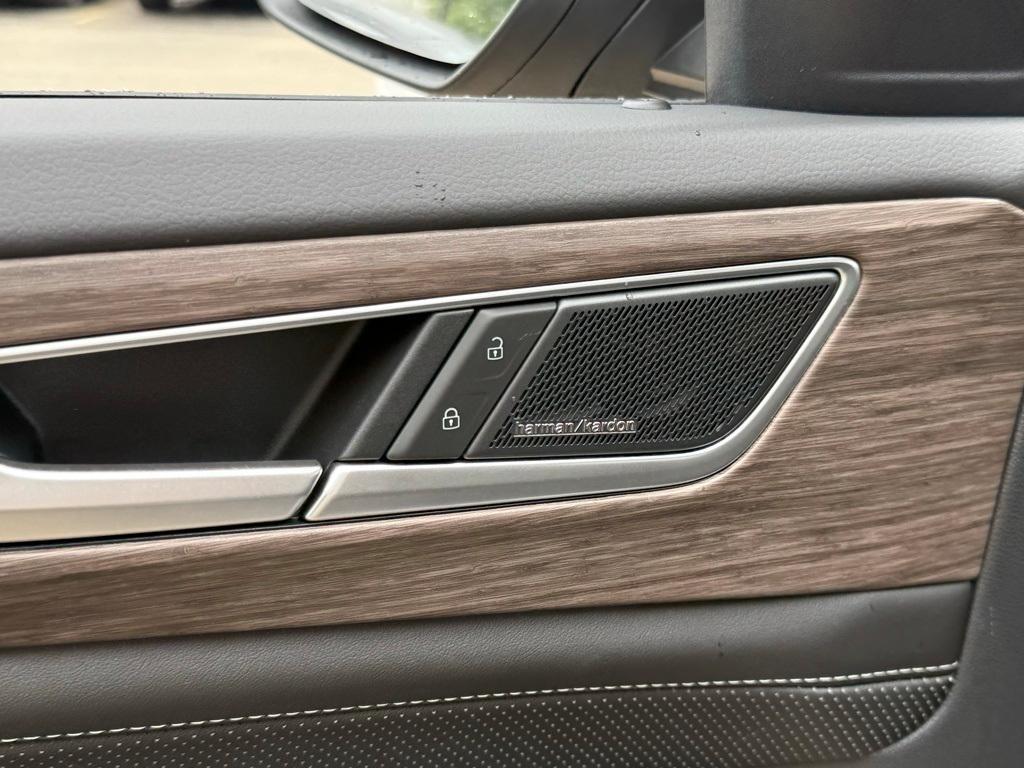 new 2025 Volkswagen Atlas car, priced at $53,509