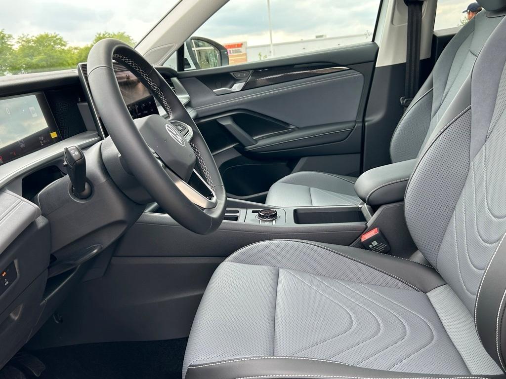 new 2025 Volkswagen Tiguan car, priced at $37,416