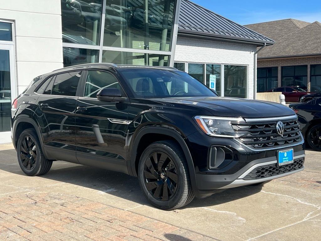 new 2025 Volkswagen Atlas Cross Sport car, priced at $44,276