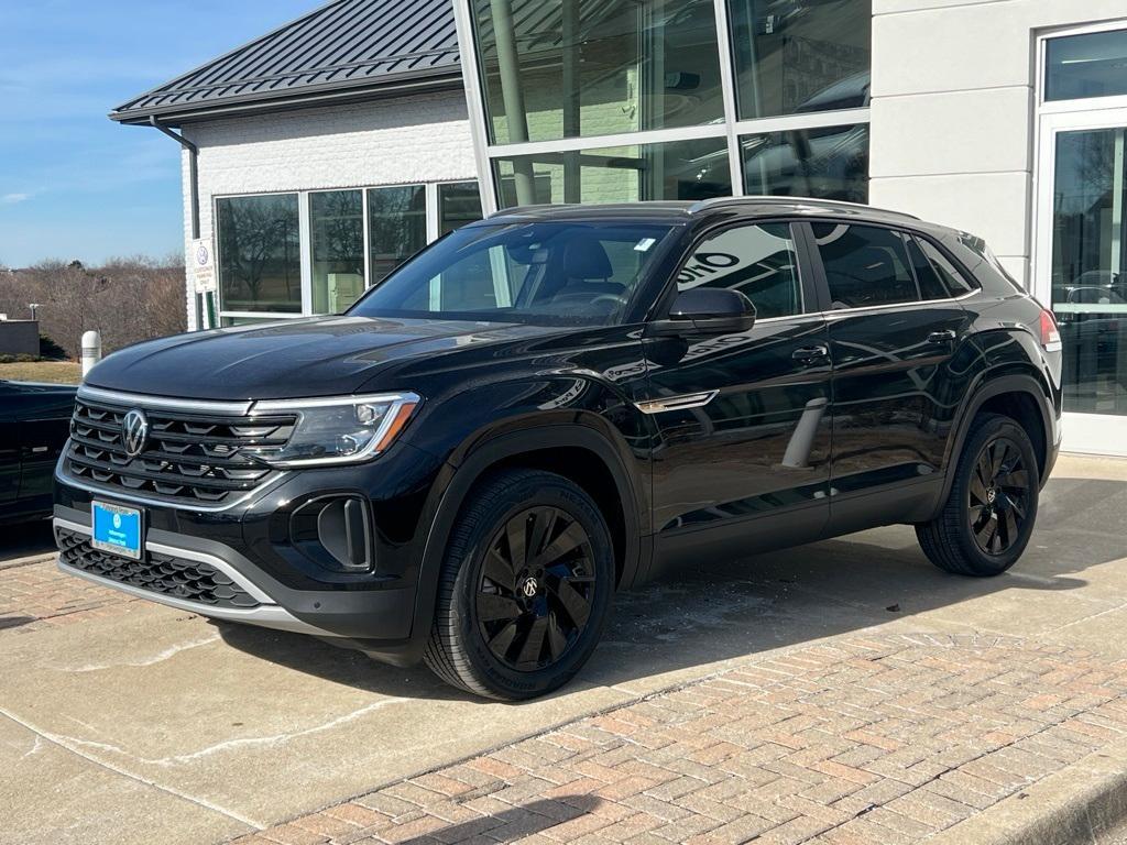 new 2025 Volkswagen Atlas Cross Sport car, priced at $44,276