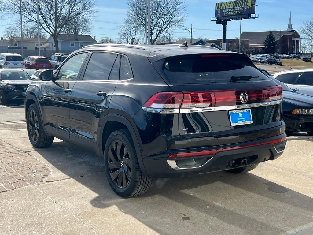 new 2025 Volkswagen Atlas Cross Sport car, priced at $44,276