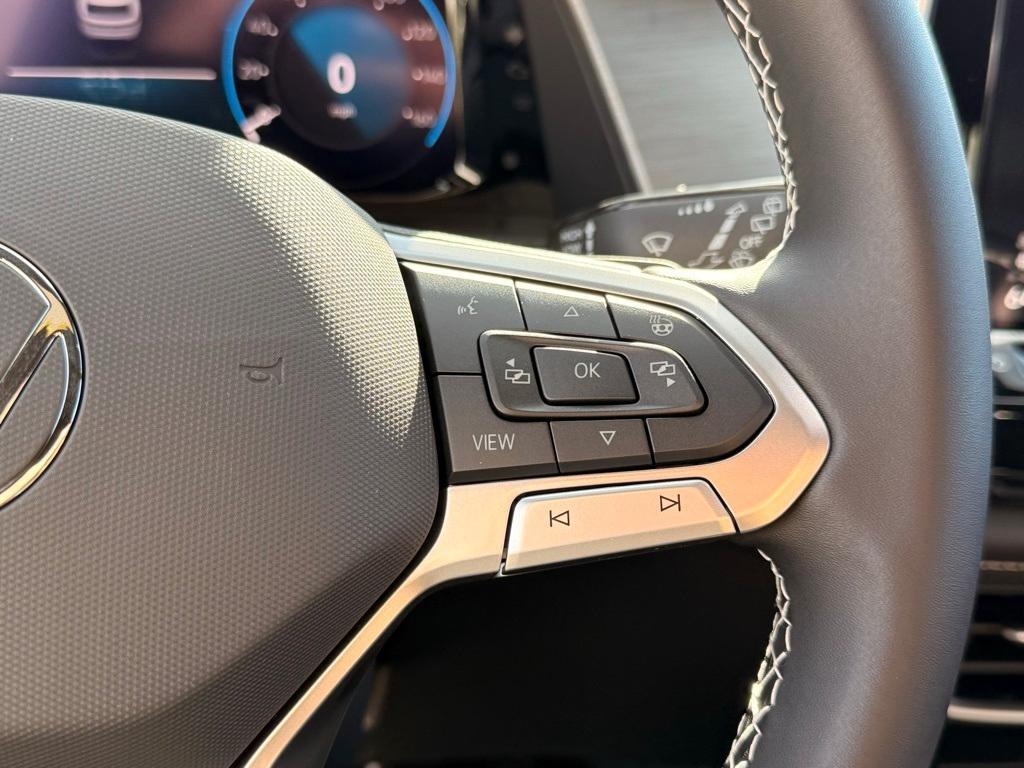 new 2026 Volkswagen Atlas Cross Sport car, priced at $40,524