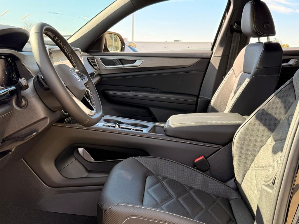 new 2026 Volkswagen Atlas Cross Sport car, priced at $40,524