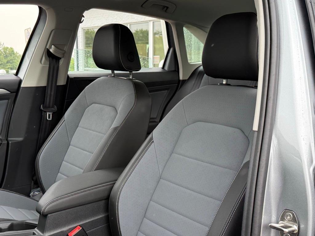 new 2025 Volkswagen Jetta car, priced at $27,546