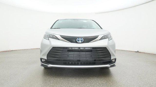 new 2025 Toyota Sienna car, priced at $48,935