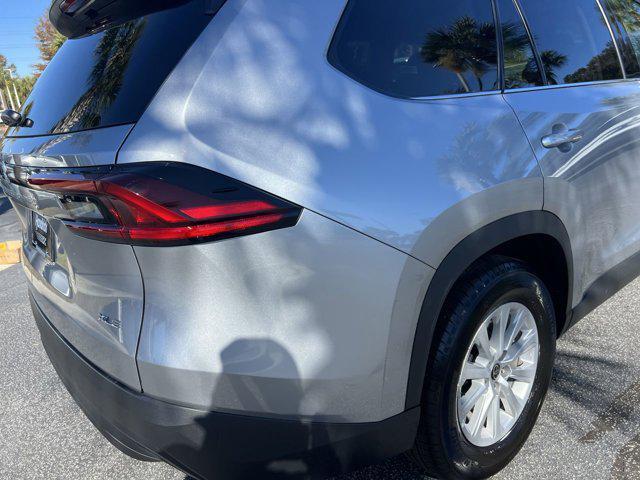 used 2025 Toyota Grand Highlander car, priced at $44,898