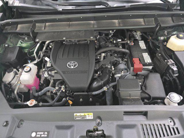 used 2024 Toyota Highlander car, priced at $39,998