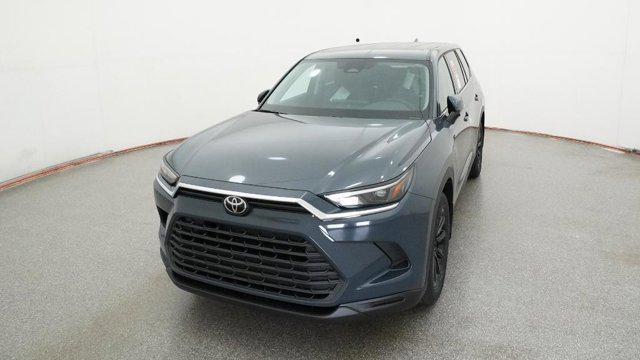 new 2026 Toyota Highlander Hybrid car, priced at $51,717
