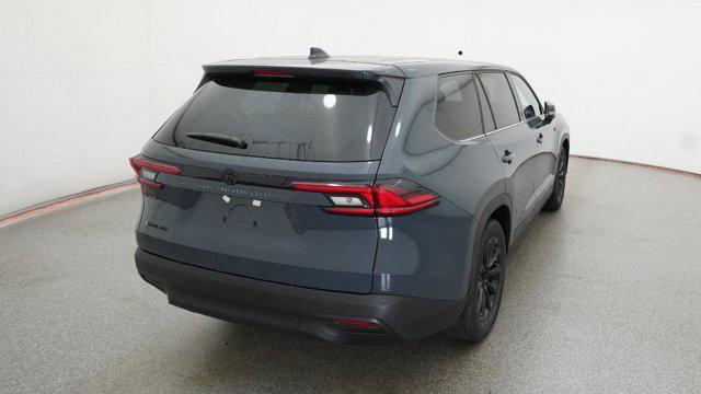 new 2026 Toyota Highlander Hybrid car, priced at $51,717