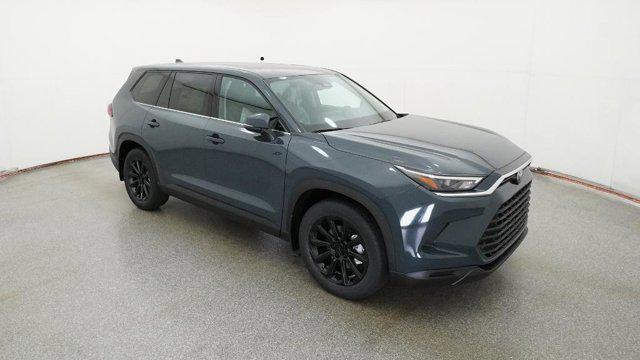 new 2026 Toyota Highlander Hybrid car, priced at $51,717