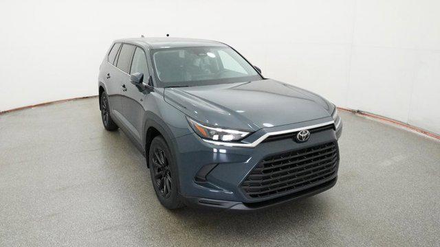 new 2026 Toyota Highlander Hybrid car, priced at $51,717