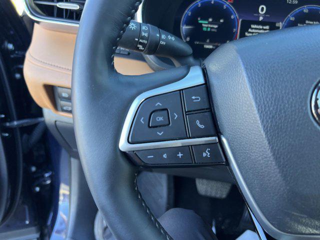 used 2025 Toyota Highlander car, priced at $50,678