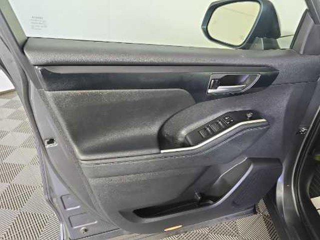 used 2024 Toyota Highlander car, priced at $43,678