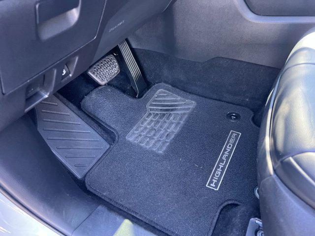 used 2022 Toyota Highlander car, priced at $29,998