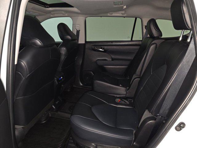 used 2022 Toyota Highlander car, priced at $30,998