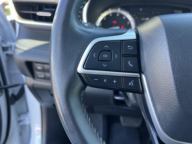 used 2022 Toyota Highlander car, priced at $29,998