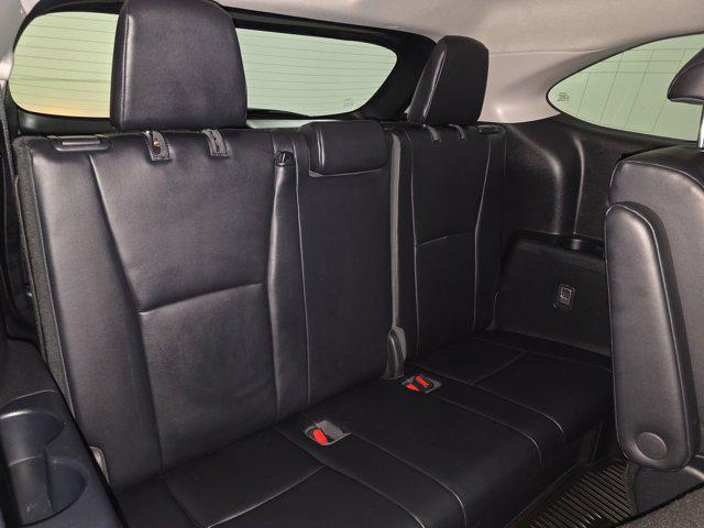 used 2022 Toyota Highlander car, priced at $30,998