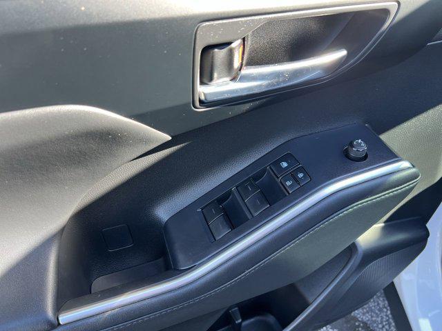 used 2022 Toyota Highlander car, priced at $29,998