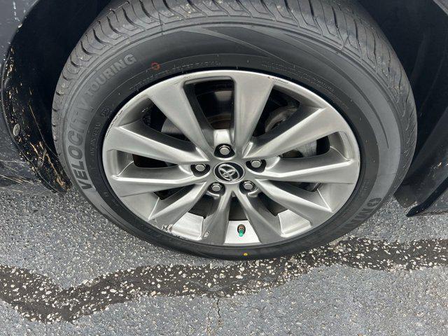 used 2016 Toyota Camry Hybrid car, priced at $14,498