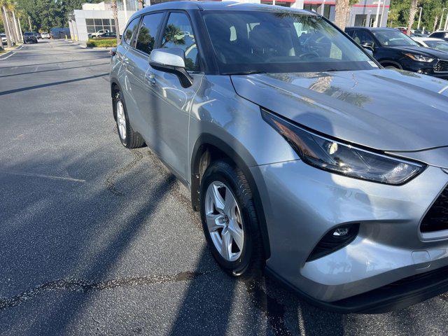 used 2024 Toyota Highlander car, priced at $36,548